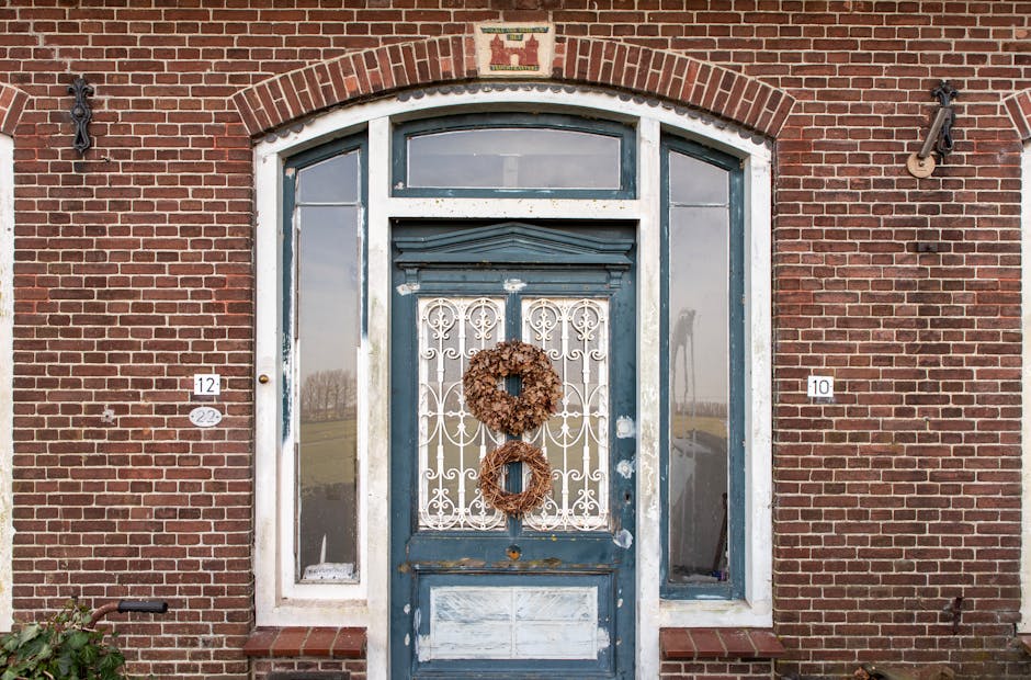 10 Must Have Items to Pack for Your Trip to Australia