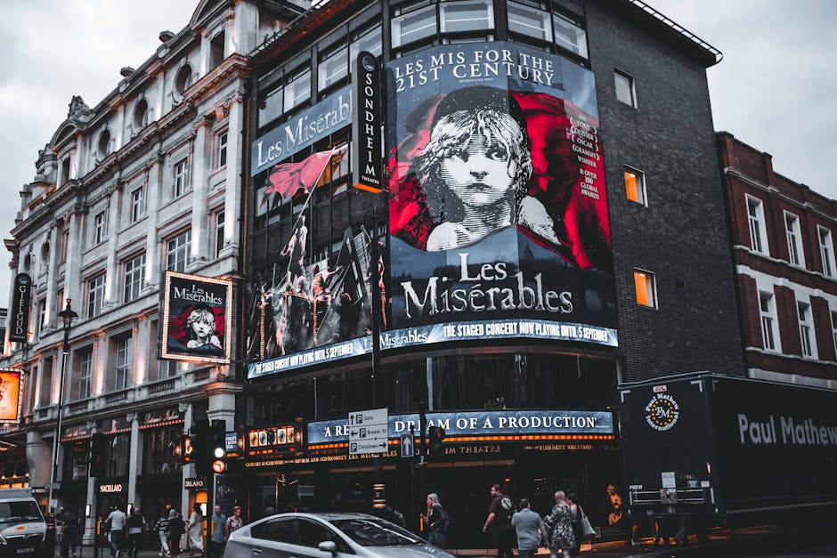 8 Cheap Ways for Students to See the Best Theatre in London This Christmas