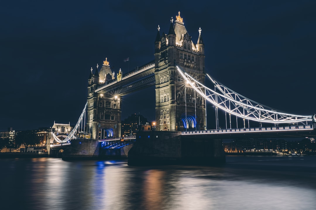 英国学生贷款究竟是怎么还的？