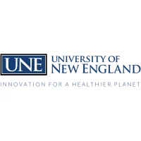 新英格兰大学 logo