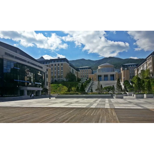 釜山外国语大学