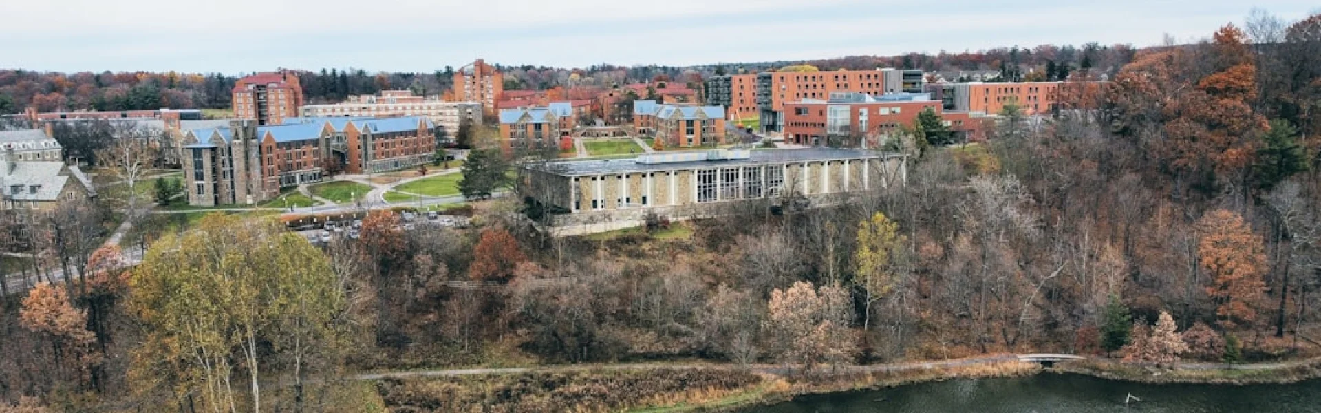 国立土地规划大学