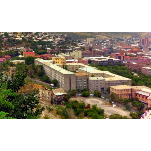 亚美尼亚国立农业大学