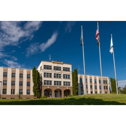 Columbia Gorge Community College logo