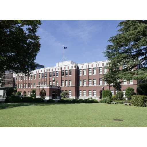 成蹊大学