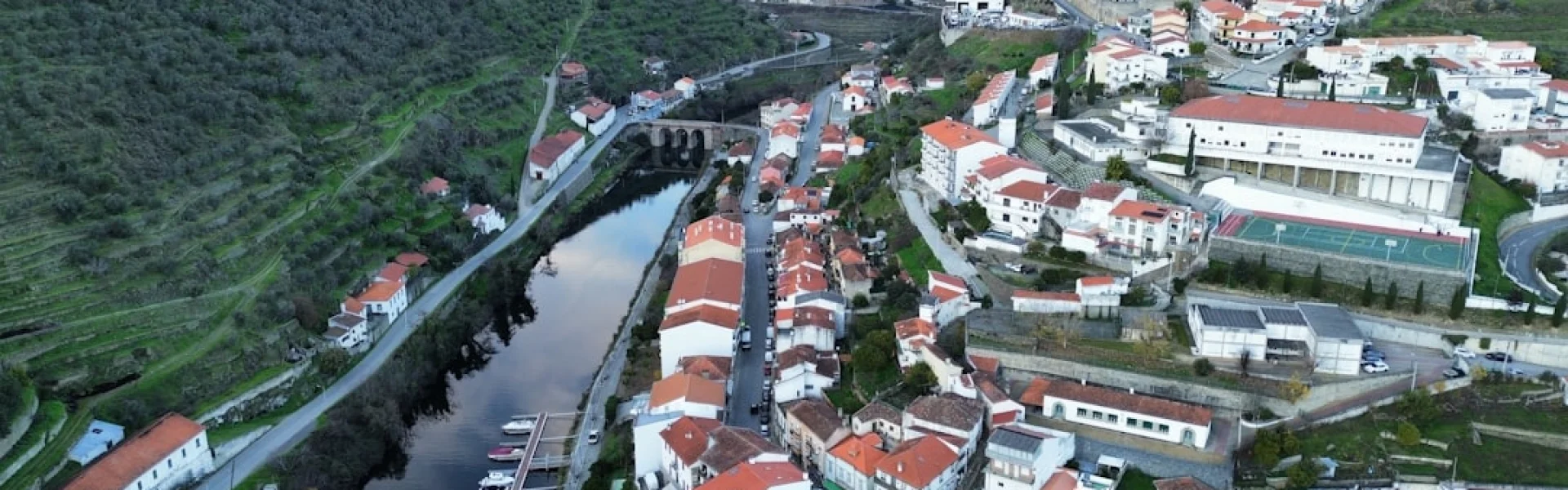 西诺斯河谷大学