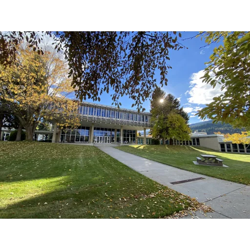 Selkirk College logo