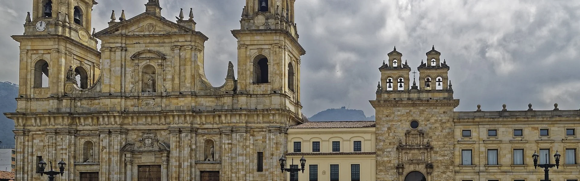 "Dunarea de Jos" University of Galati