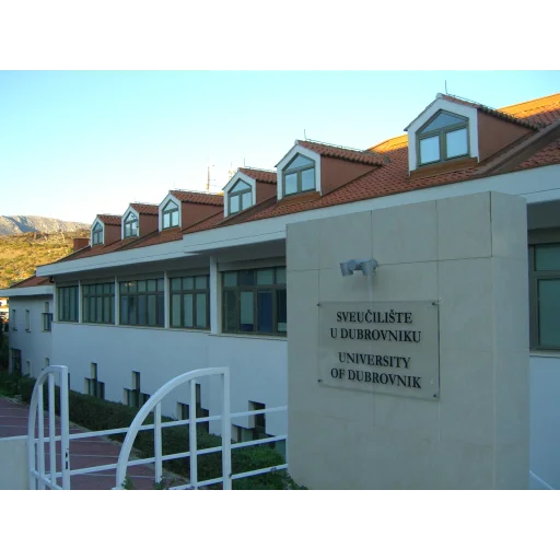 杜布罗夫尼克大学