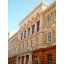 布达佩斯商学院 logo