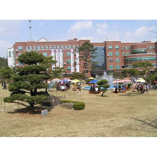 建阳大学