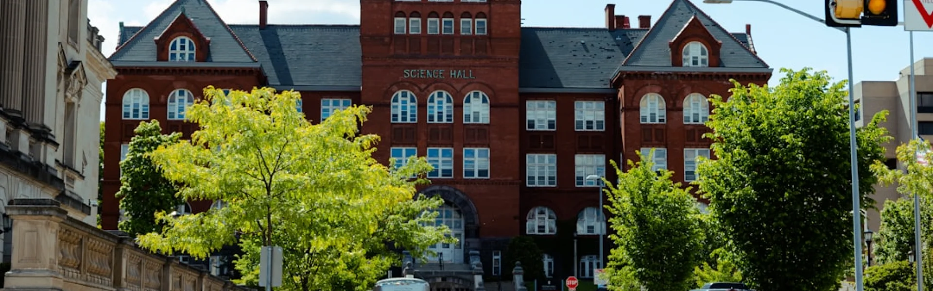 魁北克大学三河城分校